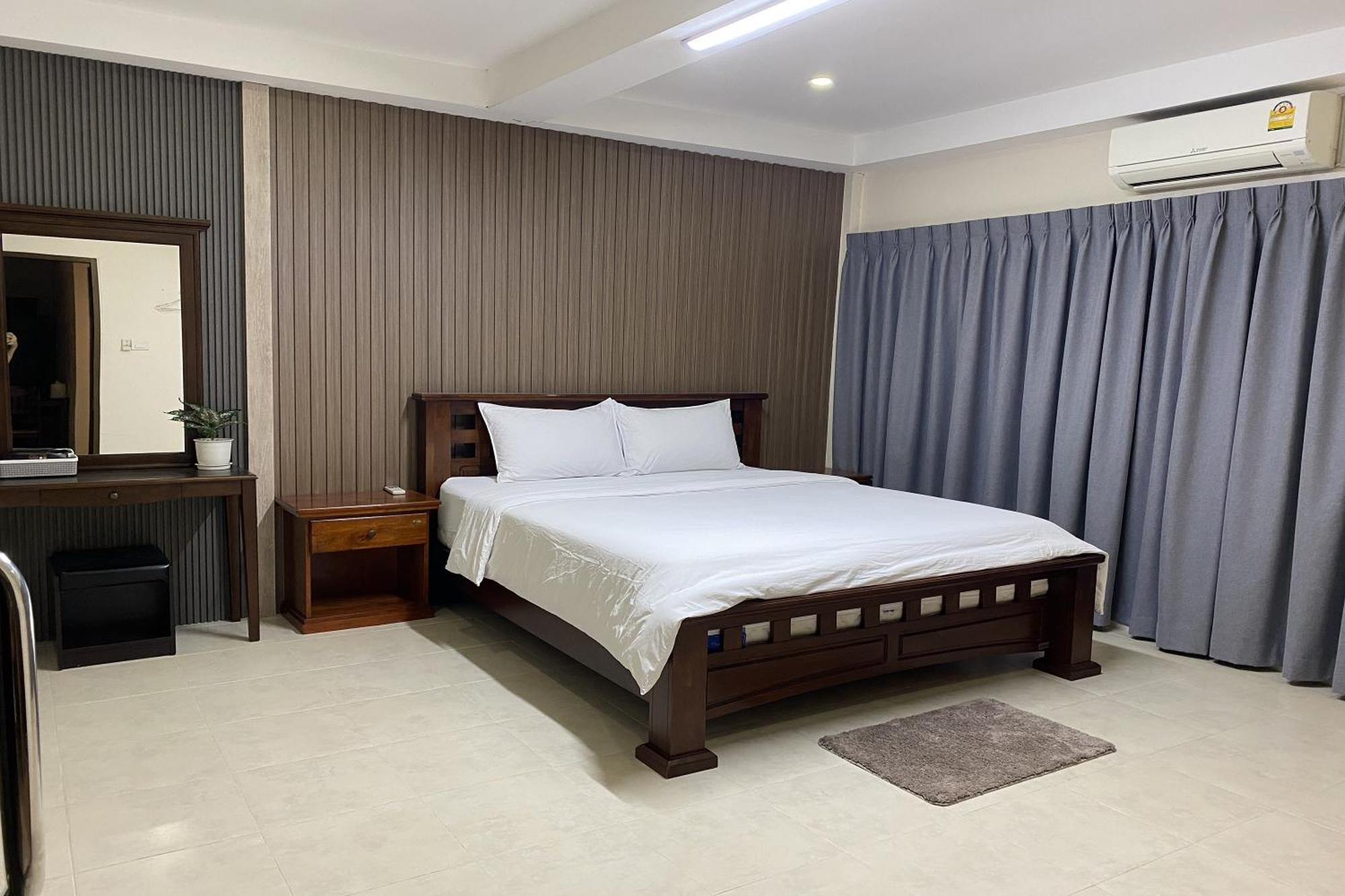 Sanaepatan Home Resort - เสน่ห์ป่าตาล โฮม รีสอร์ต Ban Buak Khang Exterior photo